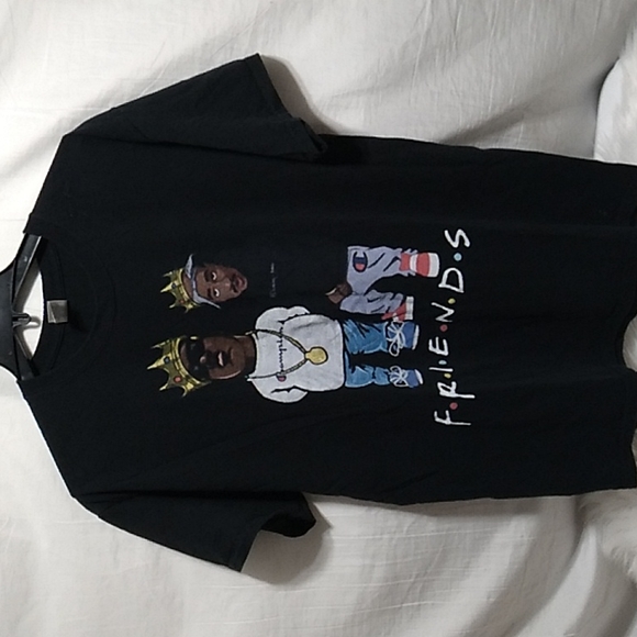 Gildan Other - Tupac Shakur & Biggie Gildan Champion/Friends Shirt Sz.L Light Marks On Back